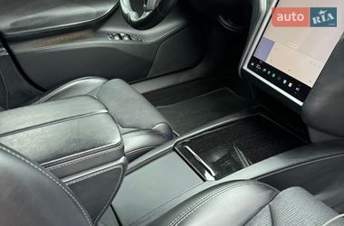 Лифтбек Tesla Model S 2018 в Киеве