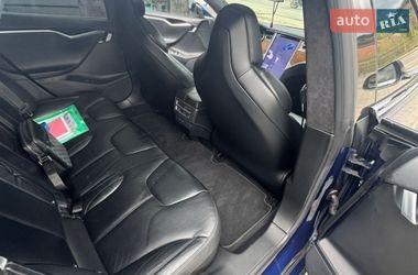 Ліфтбек Tesla Model S 2017 в Івано-Франківську