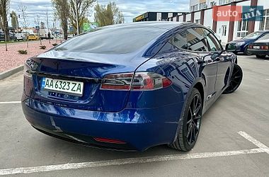 Ліфтбек Tesla Model S 2017 в Києві