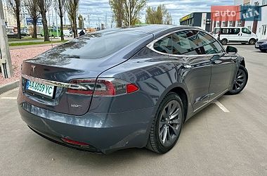 Ліфтбек Tesla Model S 2017 в Києві