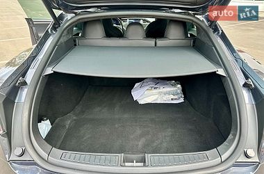 Ліфтбек Tesla Model S 2017 в Києві