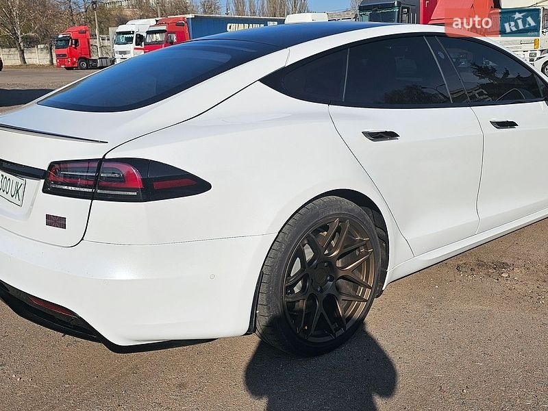 Лифтбек Tesla Model S 2022 в Чернигове фото 15 Лифтбек Tesla Model S 2022 в Чернигове