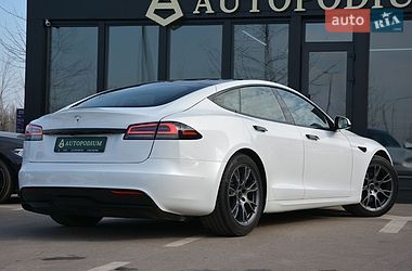 Лифтбек Tesla Model S 2022 в Киеве