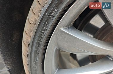 Лифтбек Tesla Model S 2016 в Киеве