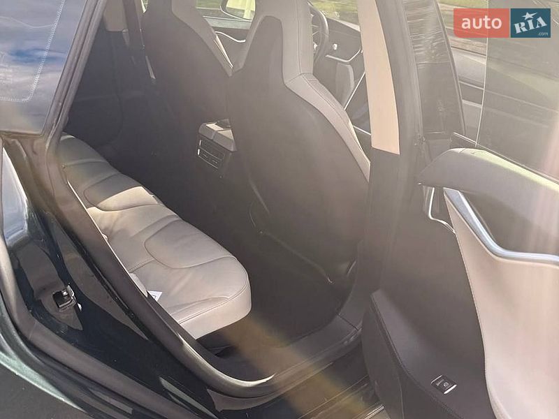 Ліфтбек Tesla Model S 2012 в Львові фото 10 Ліфтбек Tesla Model S 2012 в Львові
