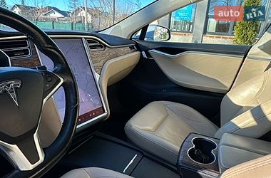 Лифтбек Tesla Model S 2016 в Ивано-Франковске