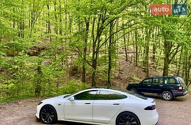 Лифтбек Tesla Model S 2015 в Мукачево
