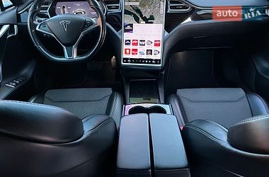 Лифтбек Tesla Model S 2017 в Николаеве