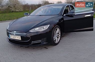 Ліфтбек Tesla Model S 2013 в Богородчанах