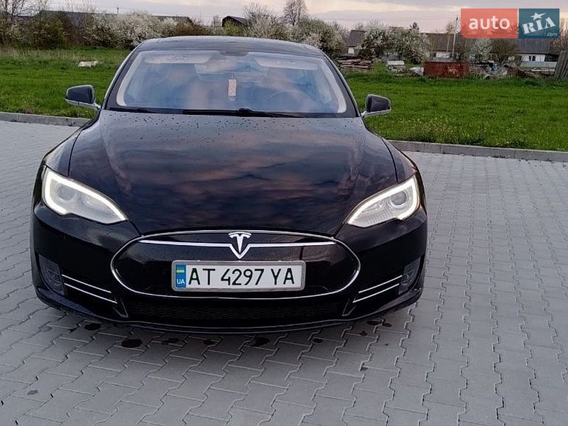 Ліфтбек Tesla Model S 2013 в Богородчанах