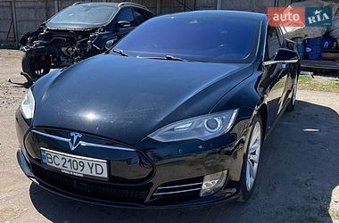 Ліфтбек Tesla Model S 2014 в Львові