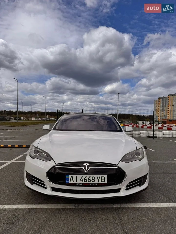 2013 Tesla Model S - мініатюра 37