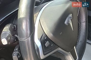 Лифтбек Tesla Model S 2018 в Днепре