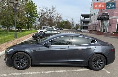 Лифтбек Tesla Model S 2020 в Одессе