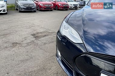 Ліфтбек Tesla Model S 2014 в Луцьку