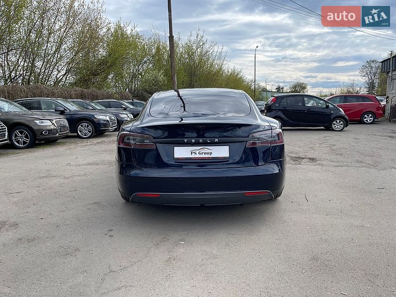 Ліфтбек Tesla Model S 2014 в Луцьку