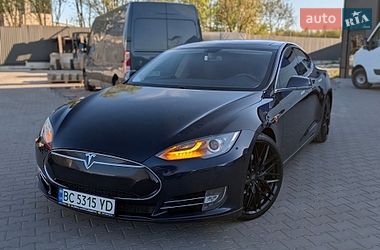 Ліфтбек Tesla Model S 2013 в Львові