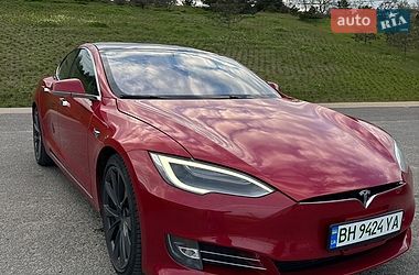 Лифтбек Tesla Model S 2020 в Черноморске
