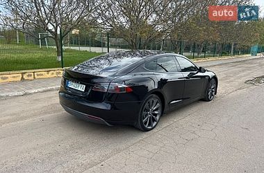 Ліфтбек Tesla Model S 2016 в Одесі