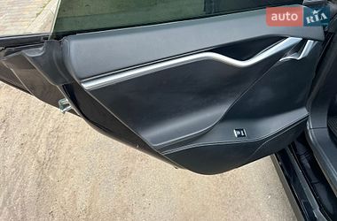 Ліфтбек Tesla Model S 2016 в Одесі