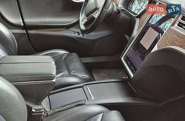 Лифтбек Tesla Model S 2017 в Хмельницком