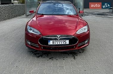 Лифтбек Tesla Model S 2015 в Житомире