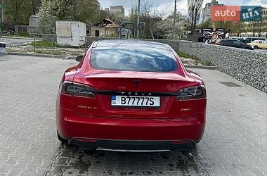 Ліфтбек Tesla Model S 2015 в Житомирі