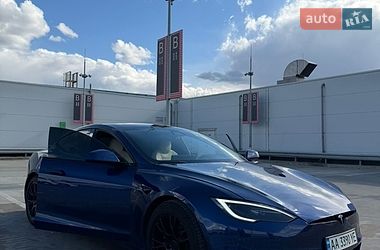 Лифтбек Tesla Model S 2022 в Киеве