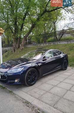 Ліфтбек Tesla Model S 2014 в Чернівцях фото 3 Ліфтбек Tesla Model S 2014 в Чернівцях