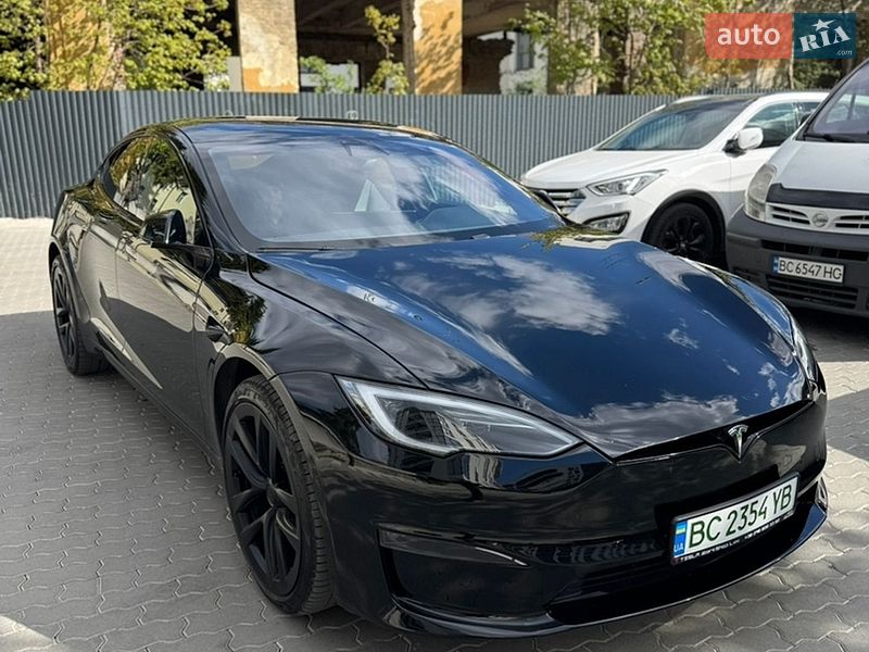 Ліфтбек Tesla Model S 2022 в Львові