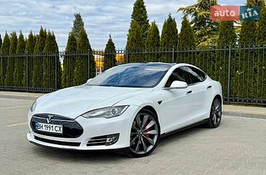 Лифтбек Tesla Model S 2014 в Одессе