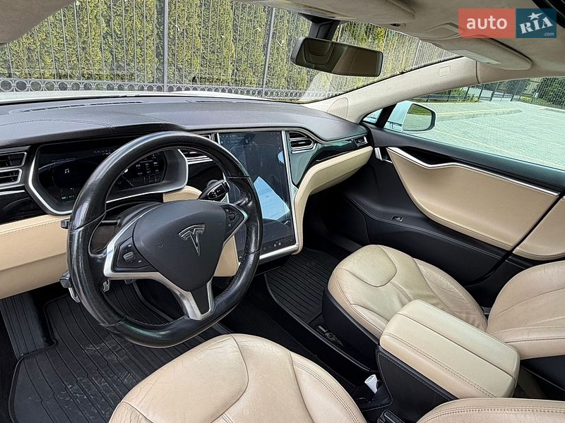 Лифтбек Tesla Model S 2014 в Одессе