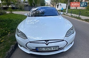 Ліфтбек Tesla Model S 2016 в Львові фото 5 Ліфтбек Tesla Model S 2016 в Львові