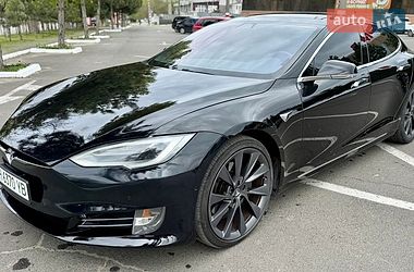Ліфтбек Tesla Model S 2019 в Одесі