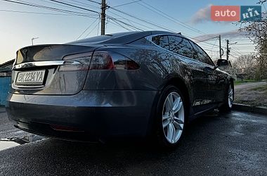 Лифтбек Tesla Model S 2017 в Одессе