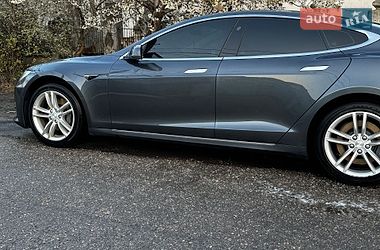 Лифтбек Tesla Model S 2017 в Одессе
