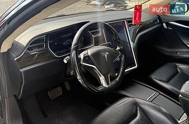Лифтбек Tesla Model S 2016 в Каменском
