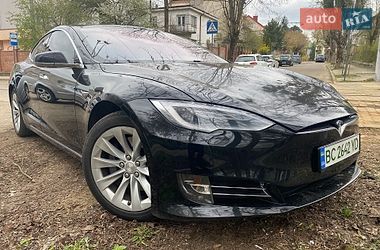 Ліфтбек Tesla Model S 2018 в Львові