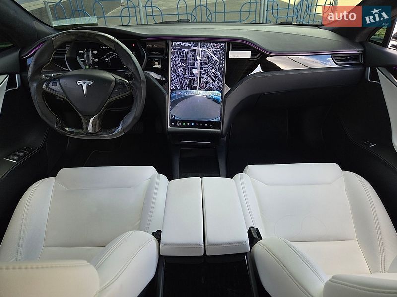 Лифтбек Tesla Model S 2019 в Киеве