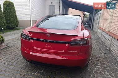 Лифтбек Tesla Model S 2019 в Житомире