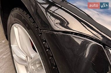 Лифтбек Tesla Model S 2015 в Киеве