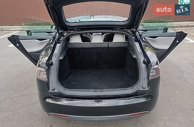 Лифтбек Tesla Model S 2015 в Броварах