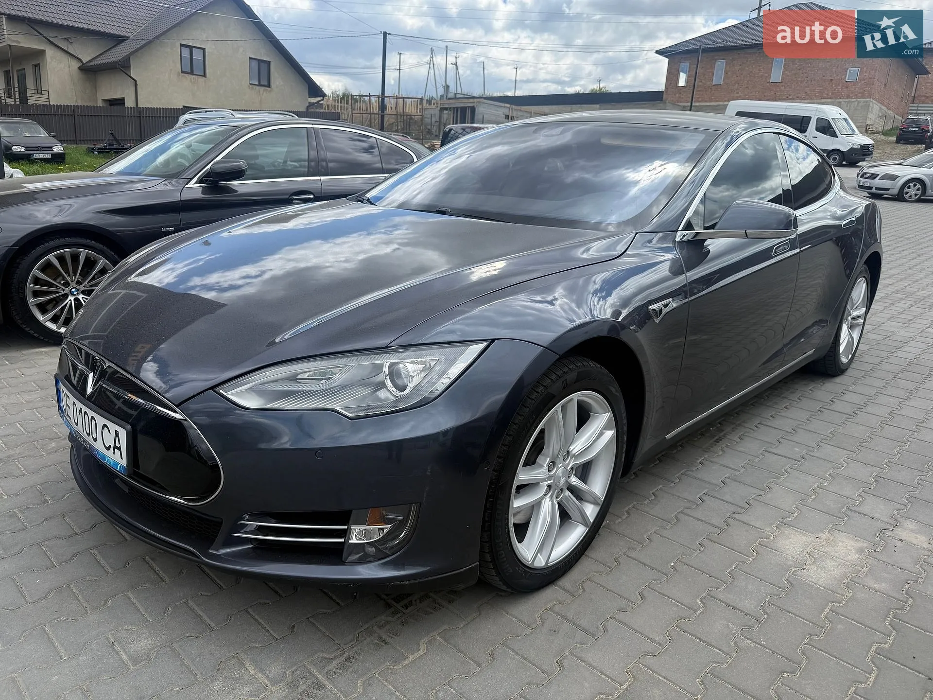 2015 Tesla Model S - мініатюра 16