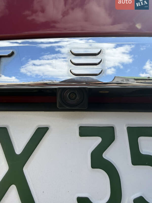 Лифтбек Tesla Model S 2016 в Харькове