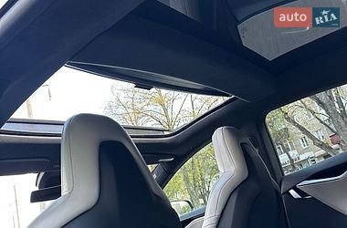 Лифтбек Tesla Model S 2016 в Харькове