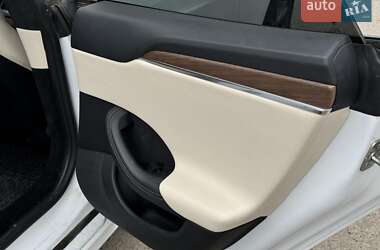 Лифтбек Tesla Model S 2022 в Виннице