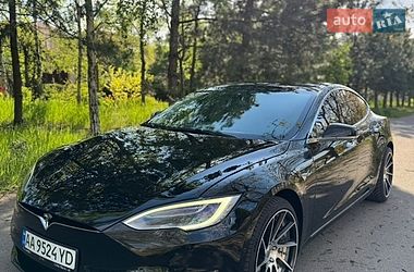 Ліфтбек Tesla Model S 2018 в Одесі