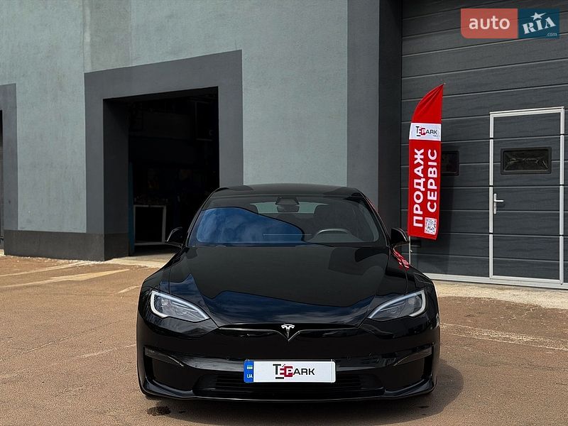 Лифтбек Tesla Model S 2022 в Киеве
