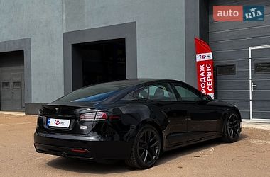 Лифтбек Tesla Model S 2022 в Киеве