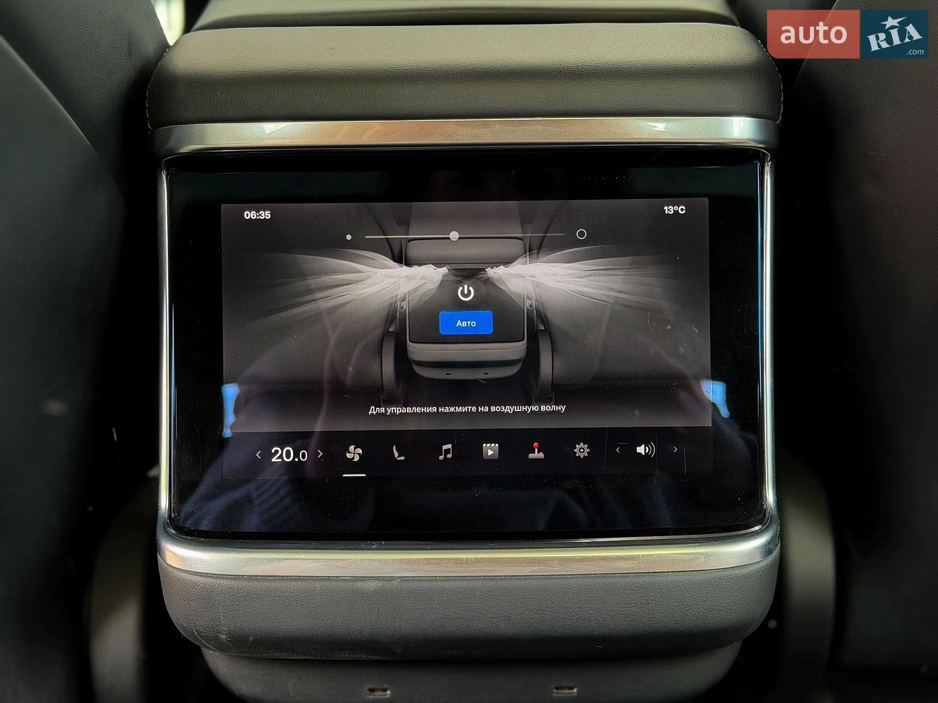 2022 Tesla Model S - мініатюра 17
